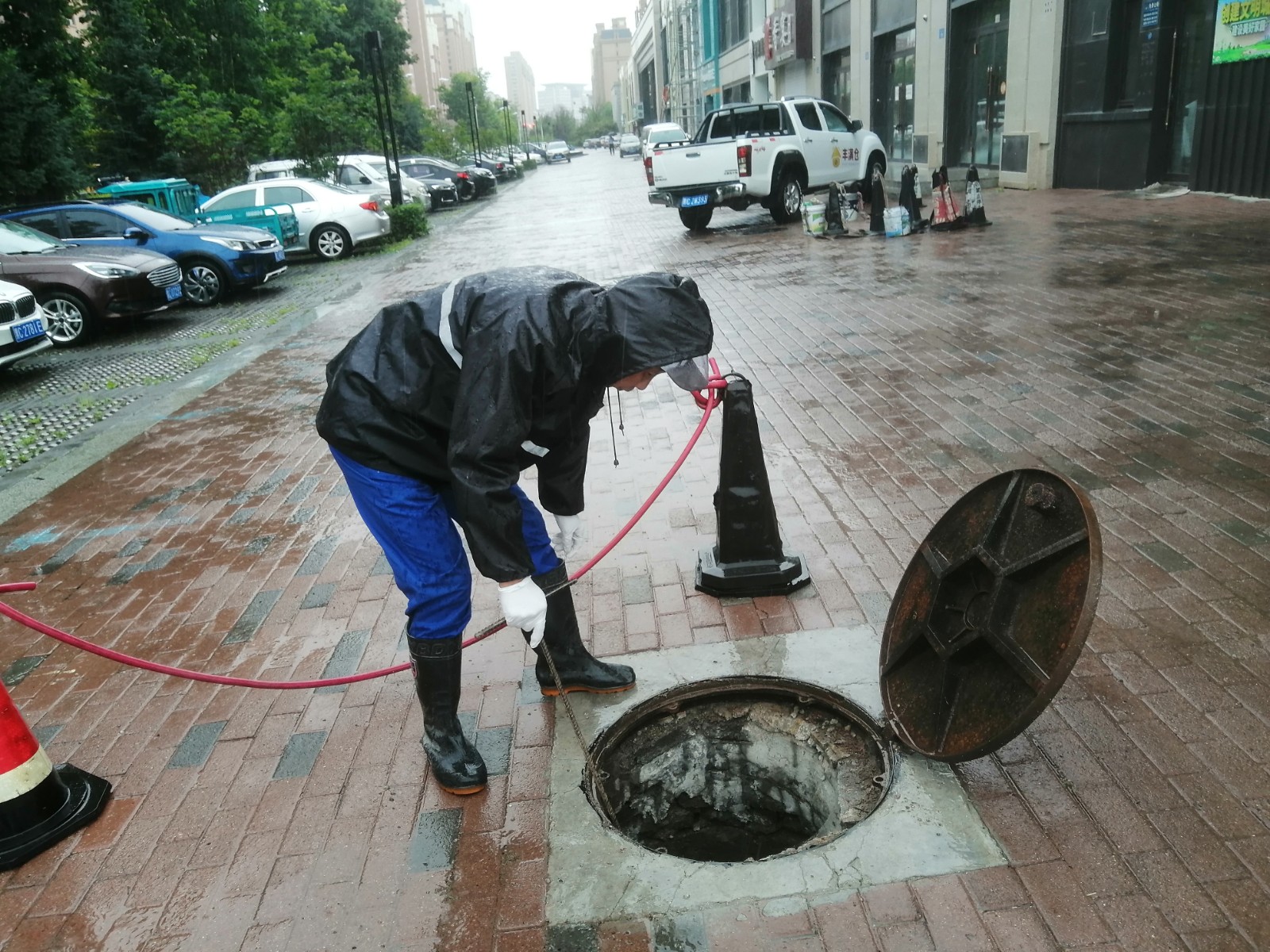 欣汇龙物业 | 雨季来袭 打响防汛战